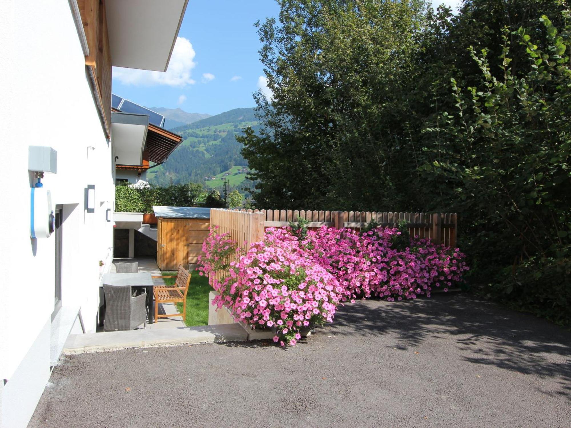 Apartment Bernadette Aschau Im Zillertal Exterior foto
